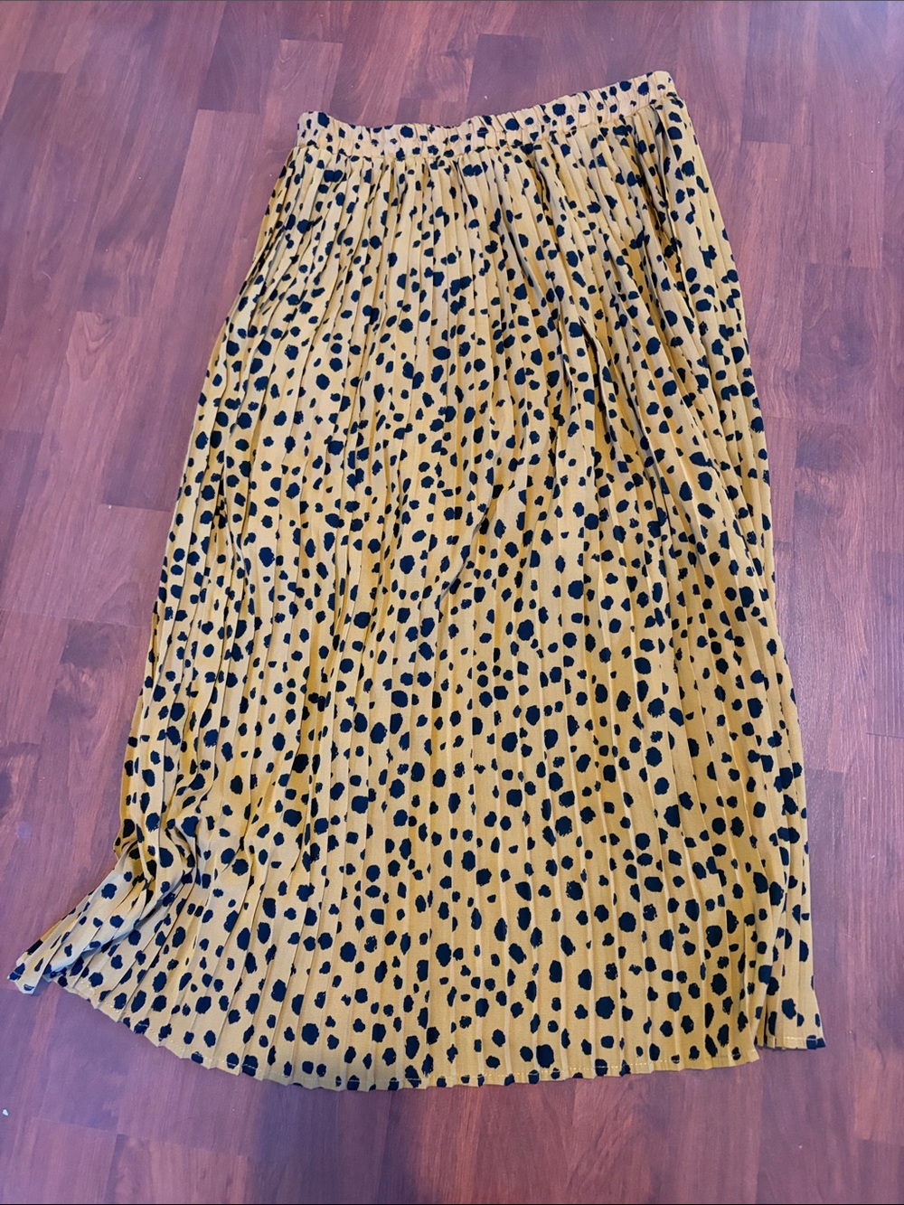 Pleated Mustard Midi Skirt with Black Spot Print